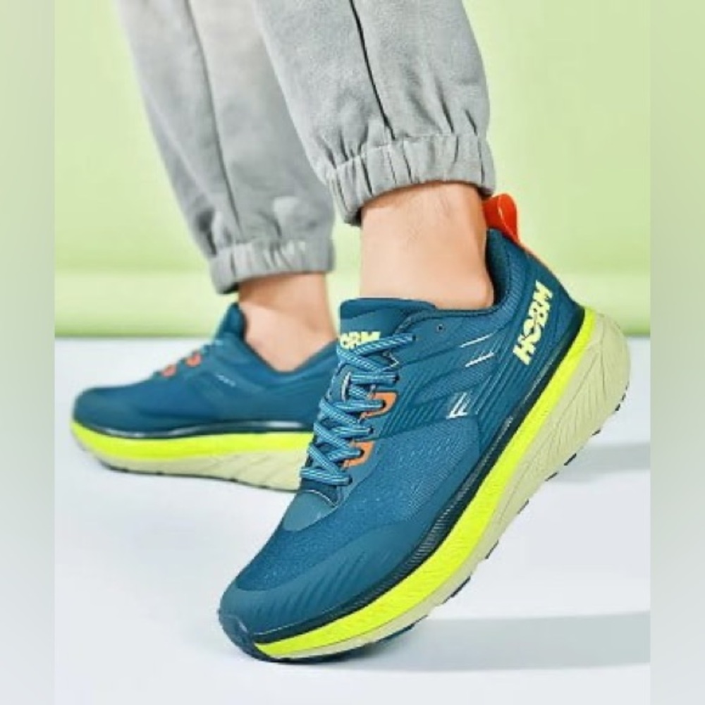 HOKA ONE ONE MEN'S STINSON ATR 6 TRAIL SNEAKERS